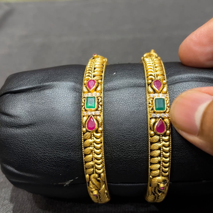 CMR 38.756gms BANGLES 22K Yellow Gold