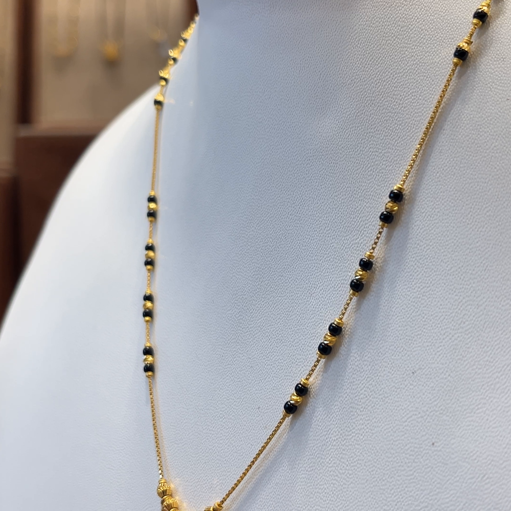 CMR 6.688gms SHORT BLACK BEADS 22K Nakshi