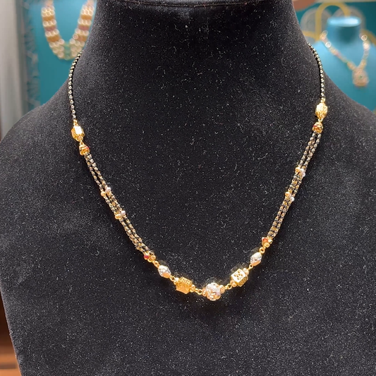 Chennai Shopping Mall 9.24gms SHORT BLACK BEADS 22K Yellow Gold