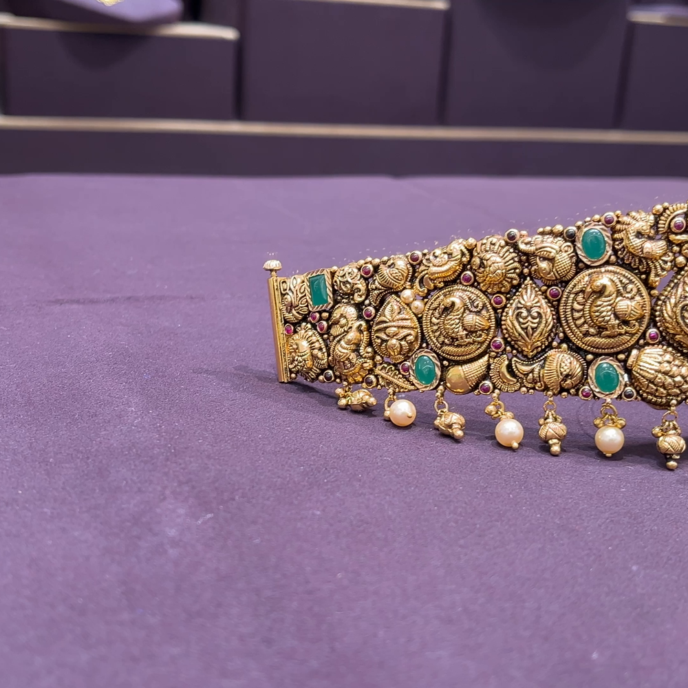 CMR 97.928gms VADDANAM 22K Nakshi