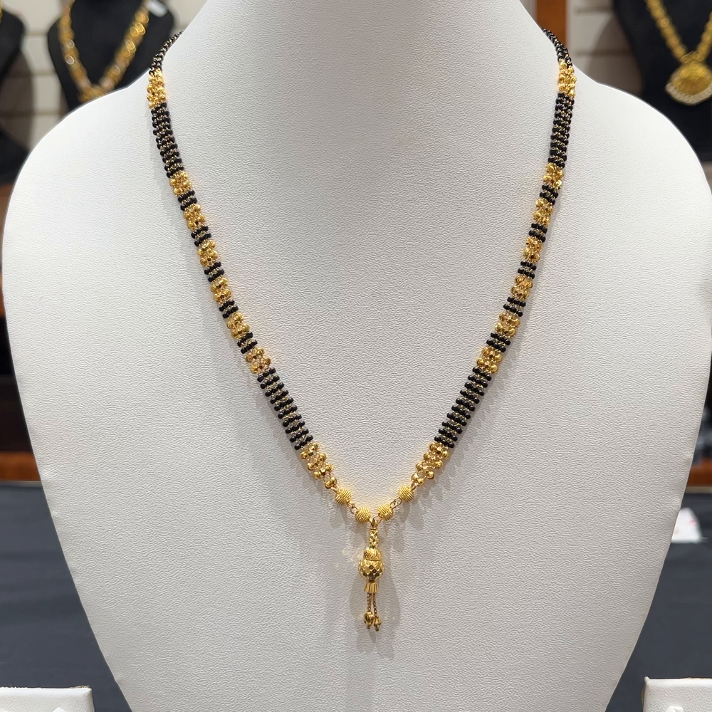 RS BROTHERS 11.87gms SHORT BLACK BEADS 22K Yellow Gold