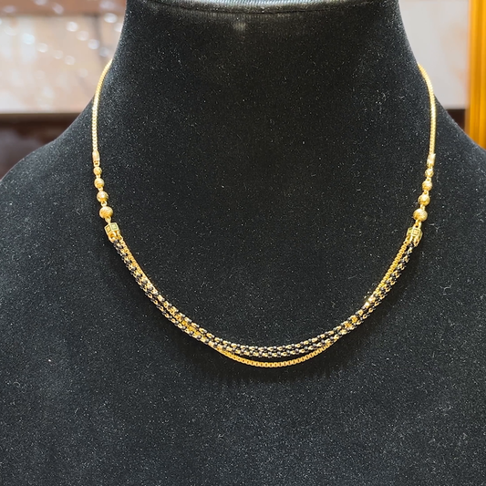 MUKUNDA JEWELLERS 8.71gms SHORT BLACK BEADS 22K Yellow Gold