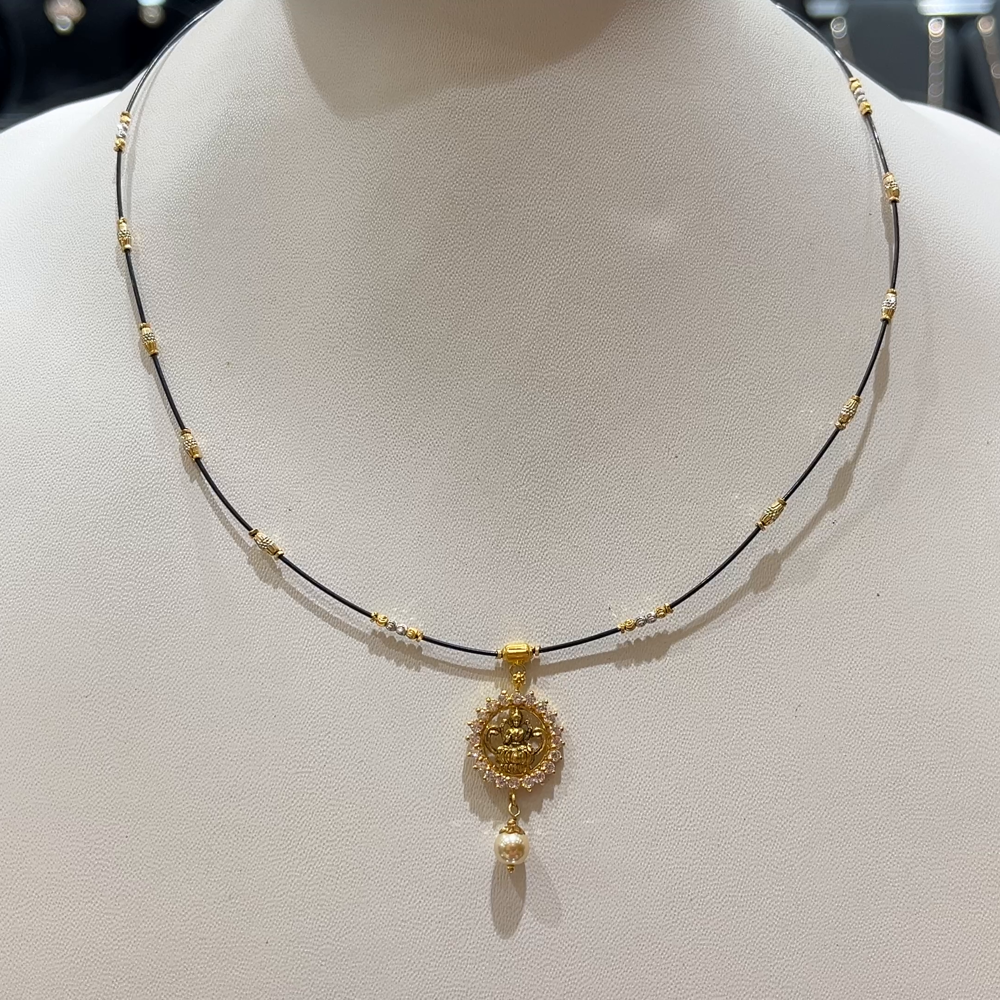 RS BROTHERS 4.066gms SHORT BLACK BEADS 22K Yellow Gold