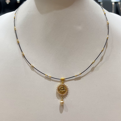 RS BROTHERS 4.066gms SHORT BLACK BEADS 22K Yellow Gold