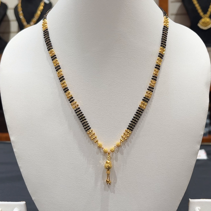 RS BROTHERS 11.87gms SHORT BLACK BEADS 22K Yellow Gold