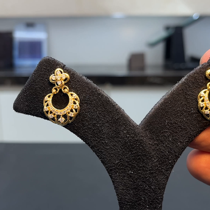 MUKUNDA JEWELLERS 6.31gms EARRINGS 22K Yellow Gold