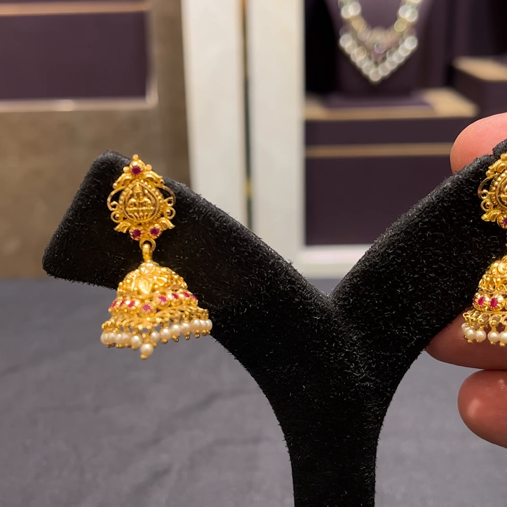 CMR 9.768gms EARRINGS 22K Yellow Gold