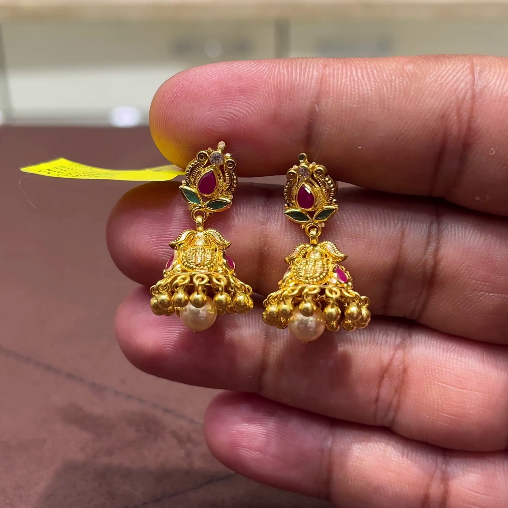 SwarnaKanchi 6.598gms EARRINGS 22K Yellow Gold