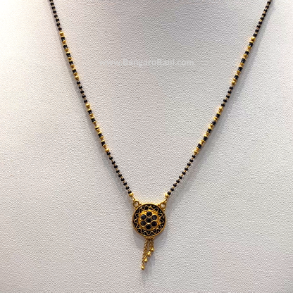 SRI RAM 5.48gms SHORT BLACK BEADS 22K Yellow Gold