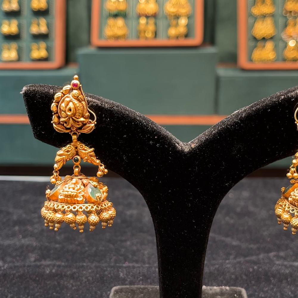 CMR 18.904gms EARRINGS 22K Nakshi