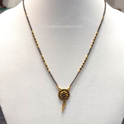 SRI RAM 5.48gms SHORT BLACK BEADS 22K Yellow Gold