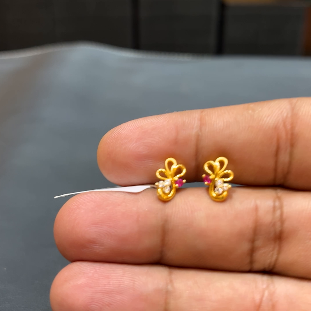 SOUTH INDIA 2.128gms EARRINGS 22K Yellow Gold