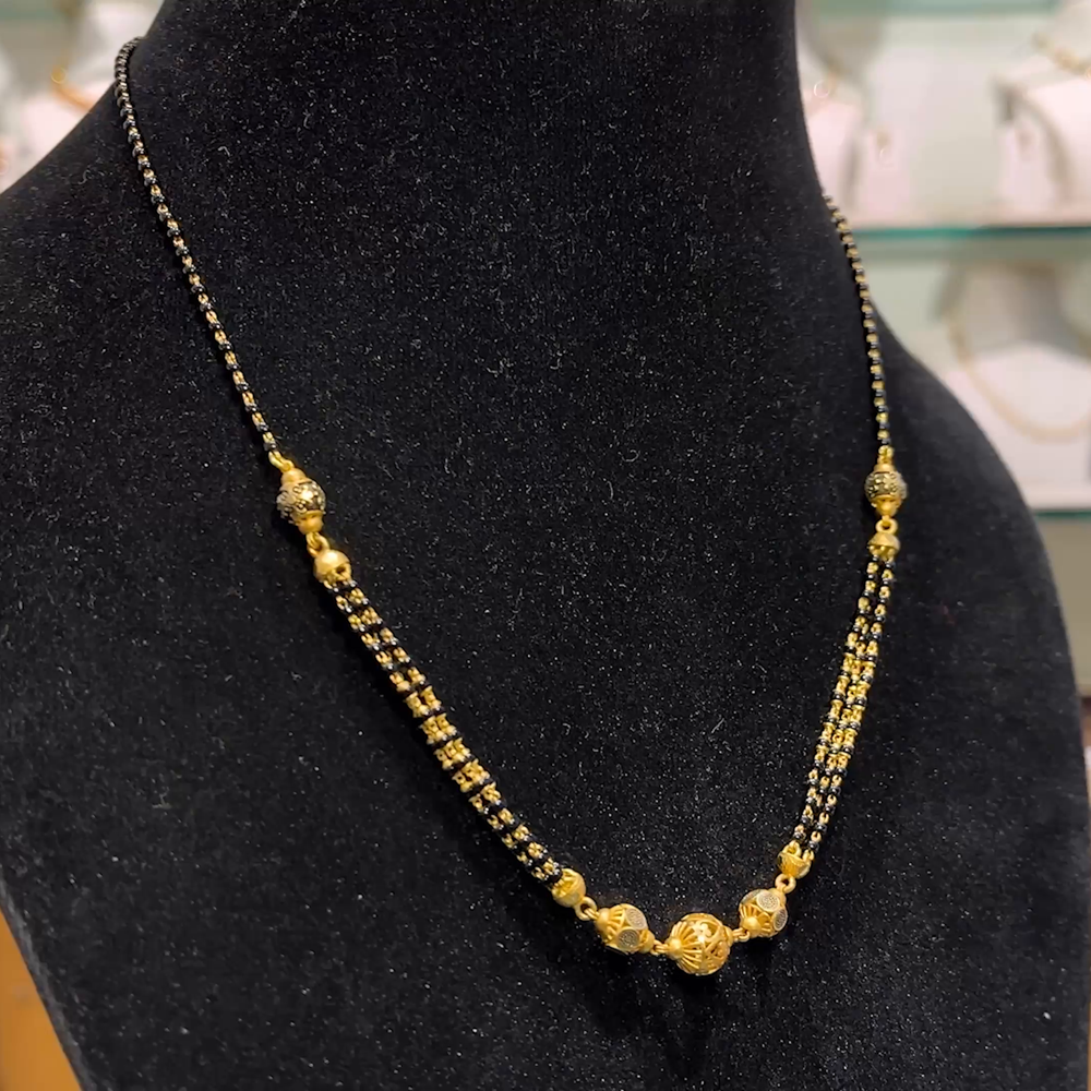 Anu Jewellers 11.59gms SHORT BLACK BEADS 22K Yellow Gold