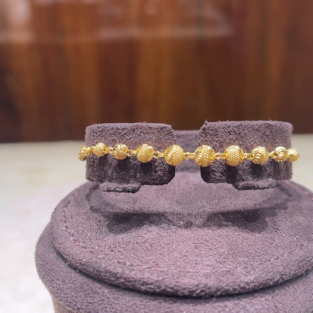 MUKUNDA JEWELLERS 5.61gms Bracelets 22K Yellow Gold