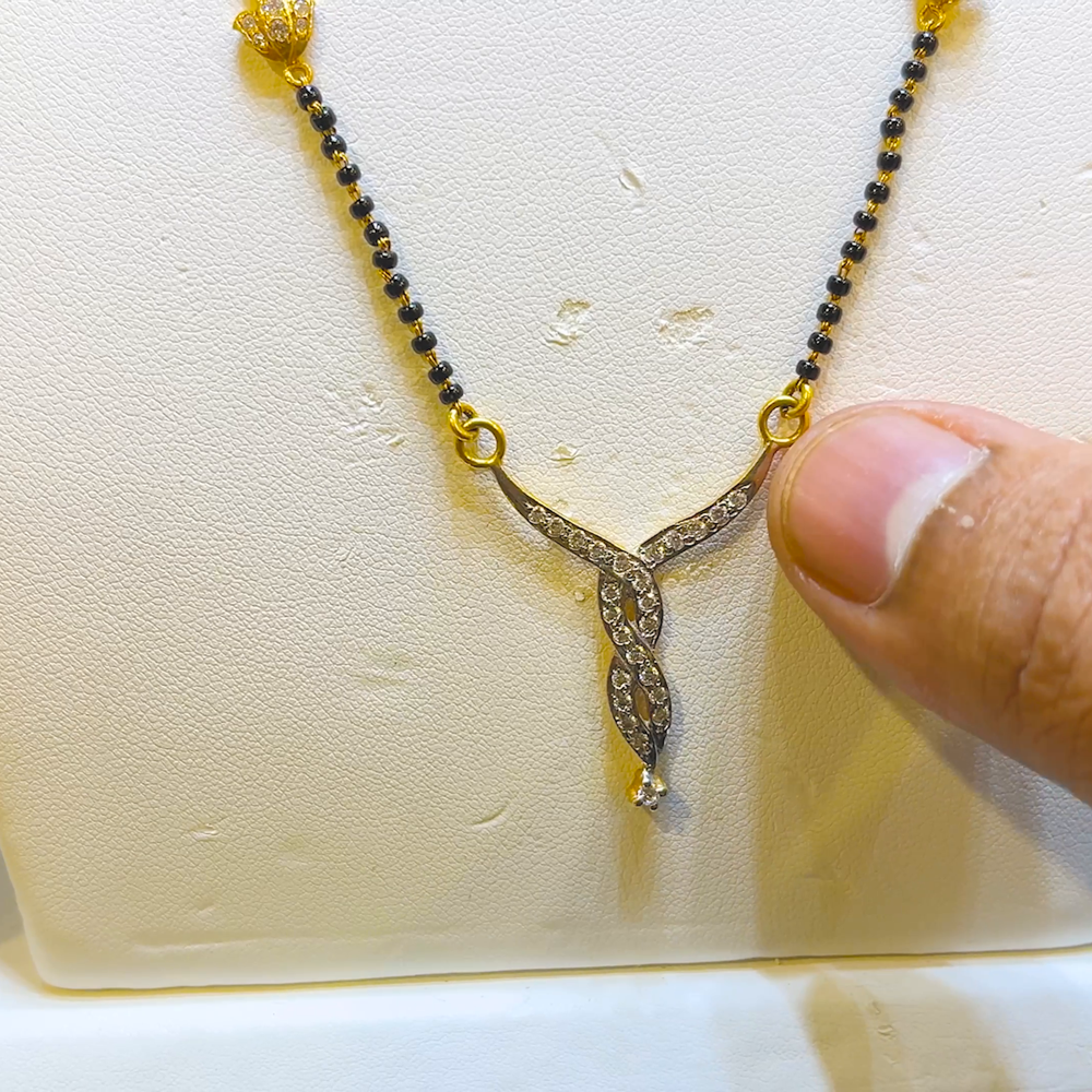 SRI RAM SHORT BLACK BEADS 22K Yellow Gold – BangaruRani