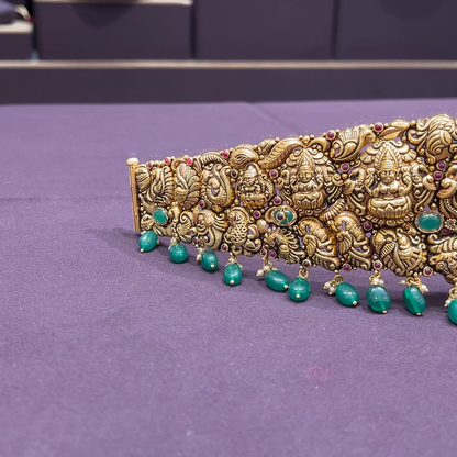 CMR 108.822gms VADDANAM 22K Nakshi