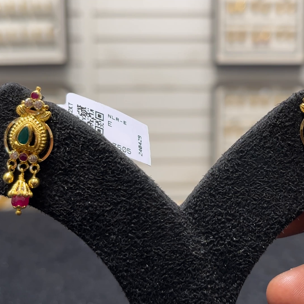 SOUTH INDIA 3.499gms EARRINGS 22K Yellow Gold