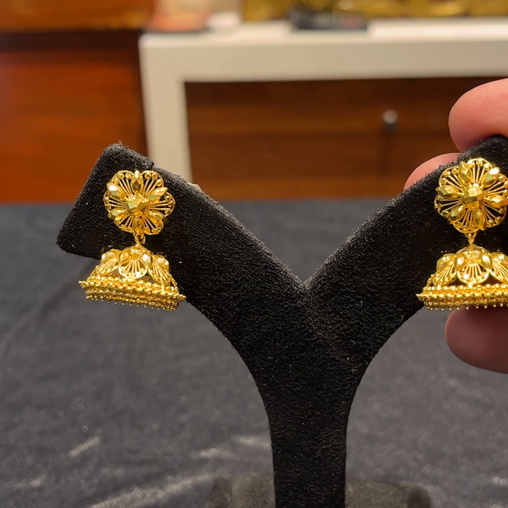 RS BROTHERS 9.911gms EARRINGS 22K Yellow Gold