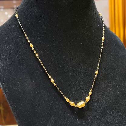 MUKUNDA JEWELLERS 6.14gms SHORT BLACK BEADS 22K Yellow Gold