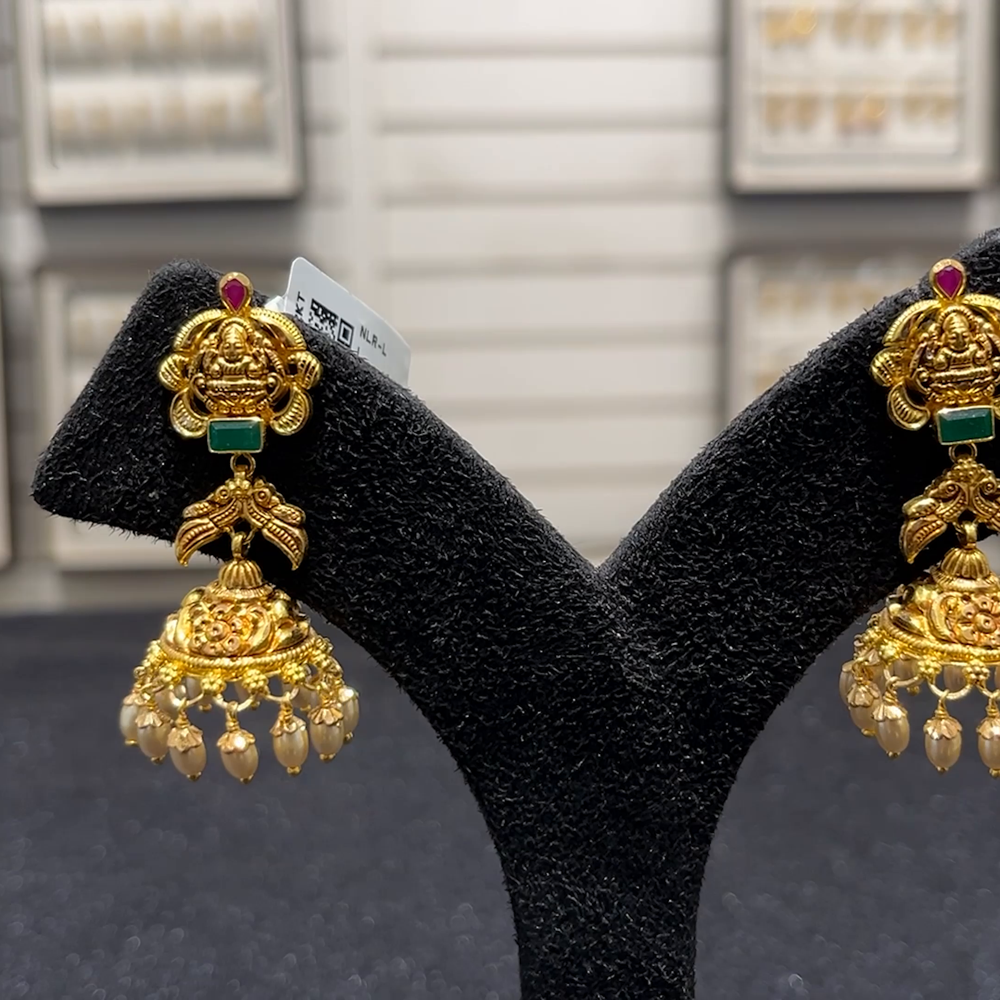 SOUTH INDIA 9.88gms EARRINGS 22K Yellow Gold