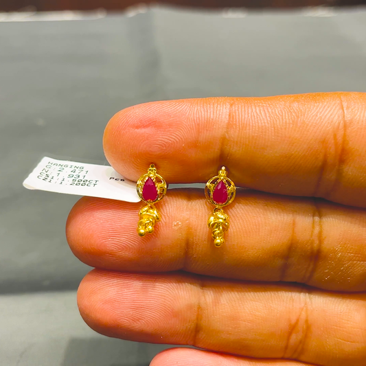 SOUTH INDIA 1.931gms EARRINGS 22K Yellow Gold