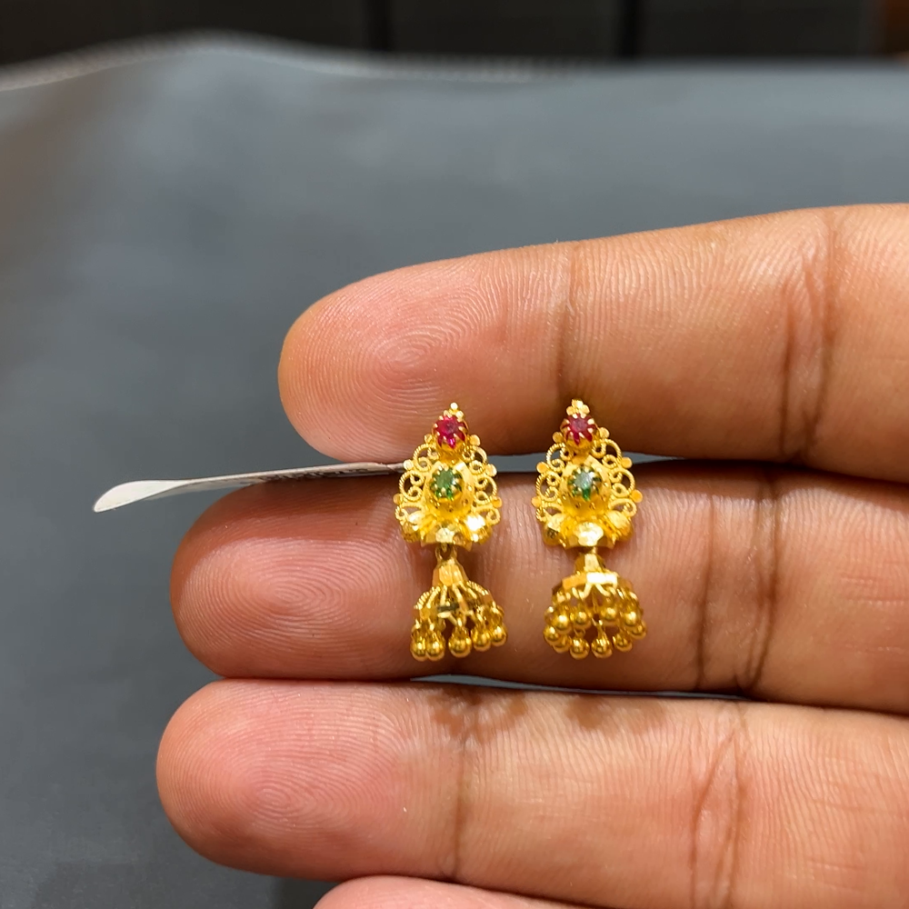 SOUTH INDIA 2.806gms EARRINGS 22K Yellow Gold