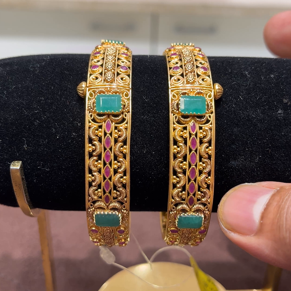 SwarnaKanchi 41.06gms BANGLES 22K Yellow Gold