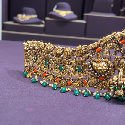 CMR 136.738gms VADDANAM 22K Nakshi