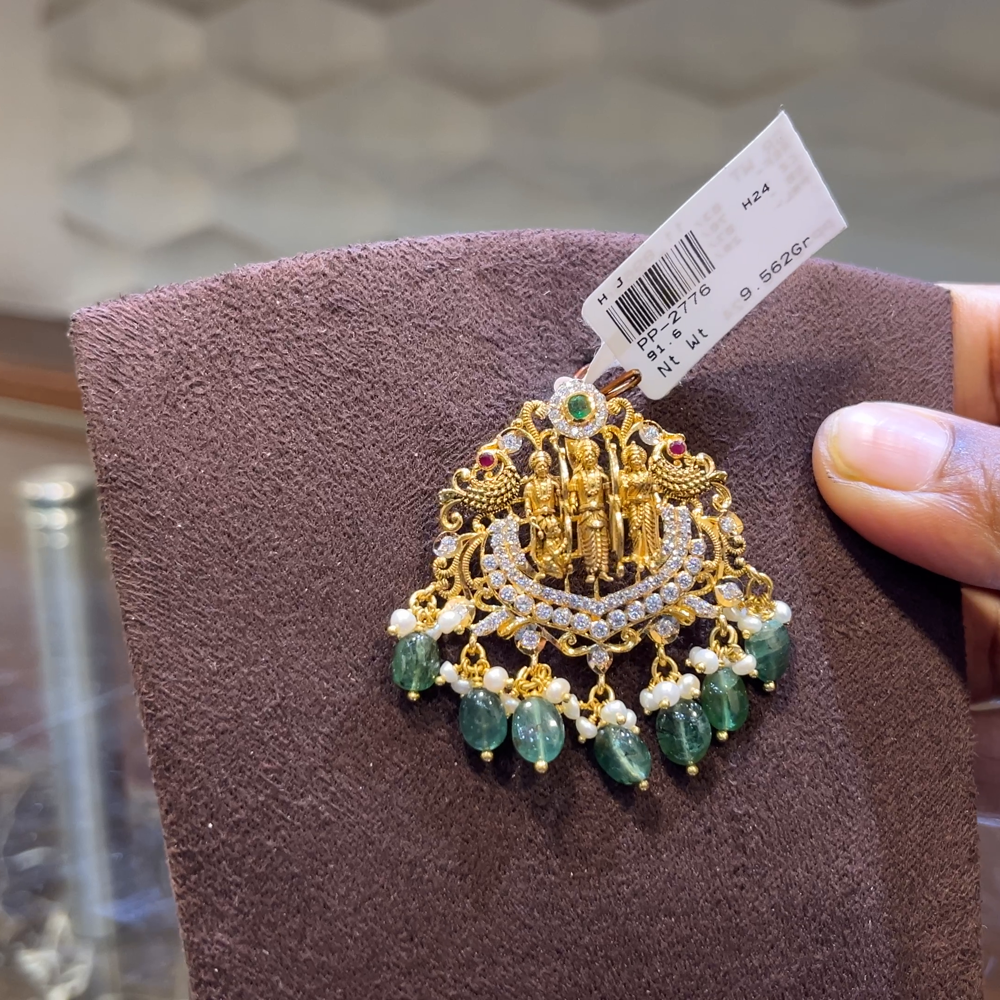 SRI RAM 9.562gms Pendent 22K Nakshi