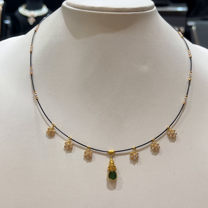 RS BROTHERS 5.082gms SHORT BLACK BEADS 22K Yellow Gold