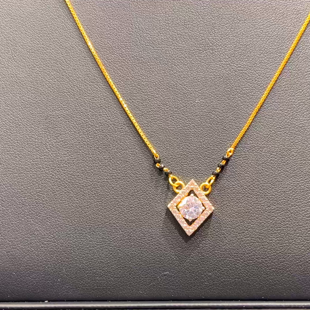 SOUTH INDIA 4.656gms SHORT BLACK BEADS 22K Yellow Gold