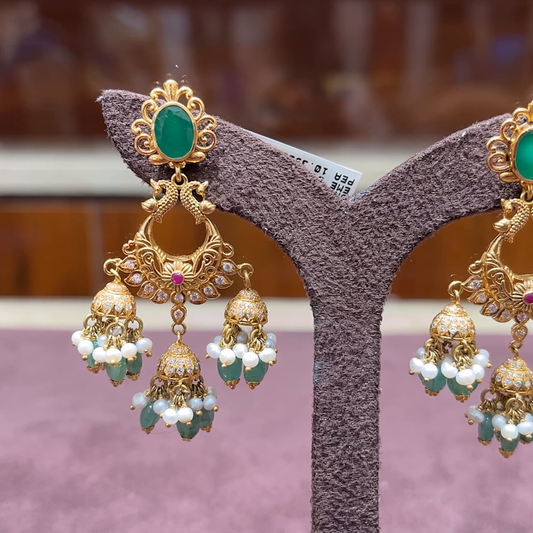 MUKUNDA JEWELLERS 19.652gms EARRINGS 22K Antique