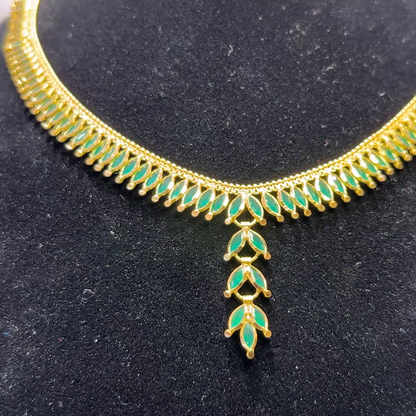 SOUTH INDIA 12.359gms NECKLACE 22K Yellow Gold