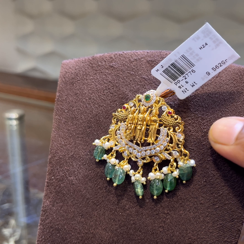 SRI RAM 9.562gms Pendent 22K Nakshi