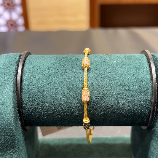 Chennai Shopping Mall 4.79gms Bracelets 22K Yellow Gold