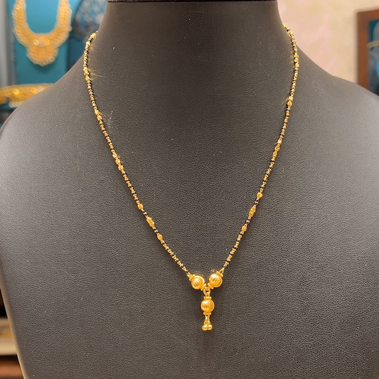 Chennai Shopping Mall 6.05gms SHORT BLACK BEADS 22K Yellow Gold