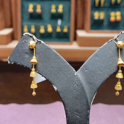 CMR 4.634gms EARRINGS 22K Yellow Gold