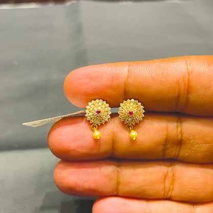 SOUTH INDIA 3.938gms EARRINGS 22K Yellow Gold