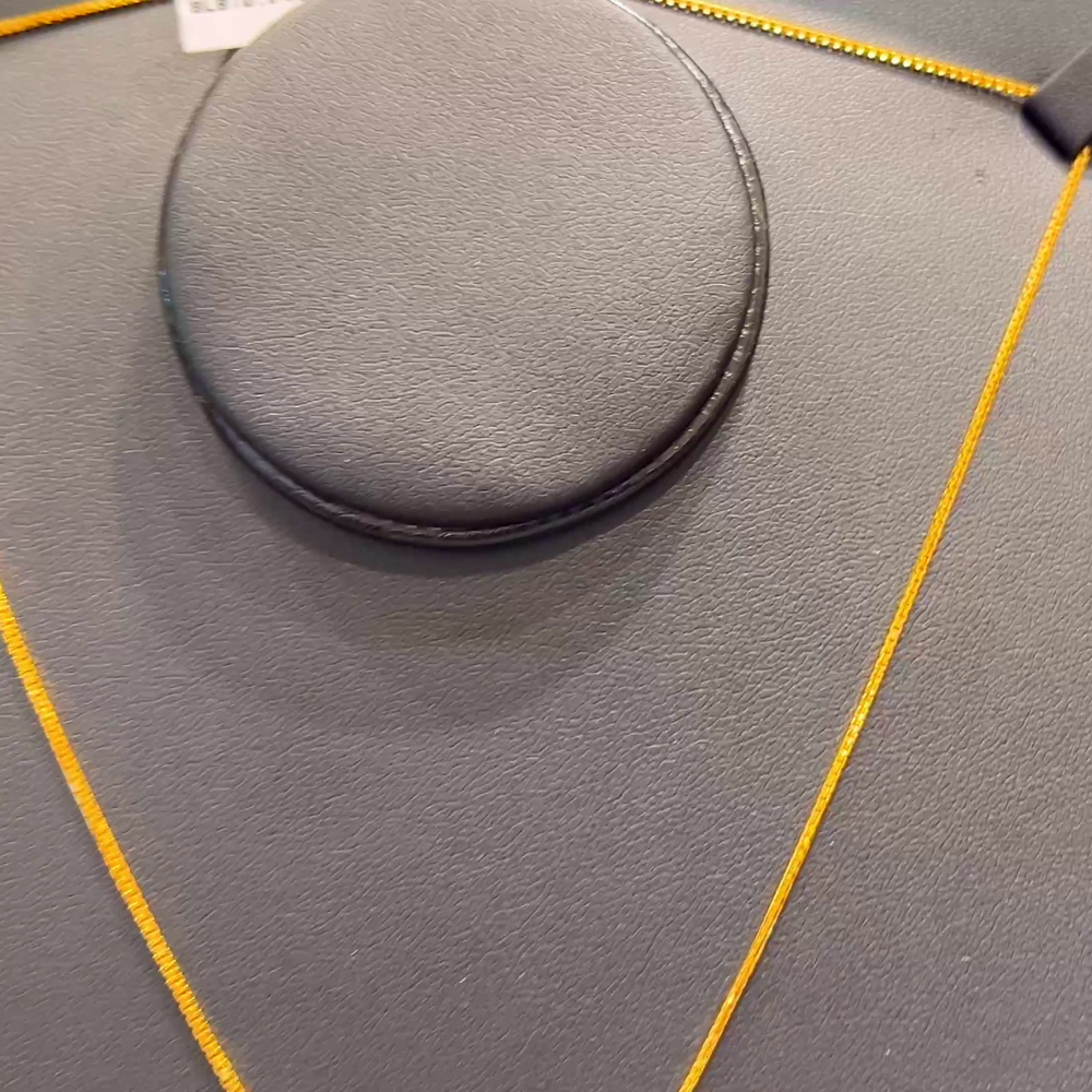 SOUTH INDIA 4.73gms SHORT BLACK BEADS 22K Yellow Gold