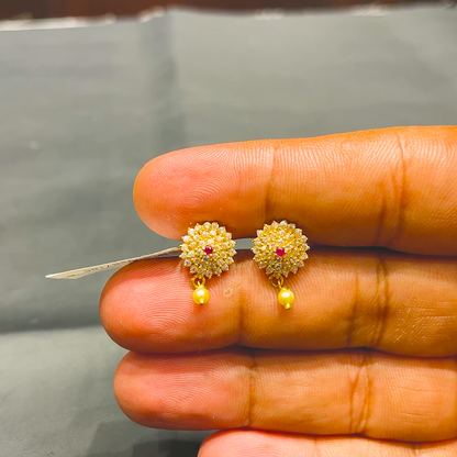 SOUTH INDIA 3.938gms EARRINGS 22K Yellow Gold