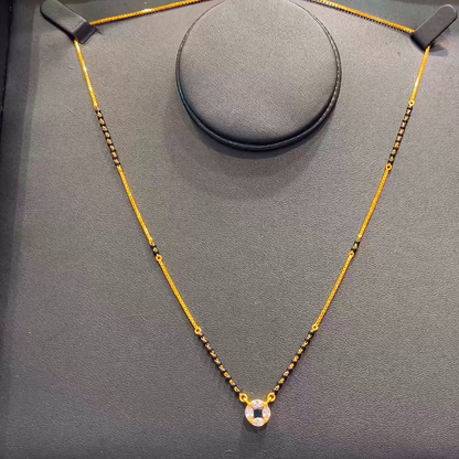 SOUTH INDIA 4.557gms SHORT BLACK BEADS 22K Yellow Gold