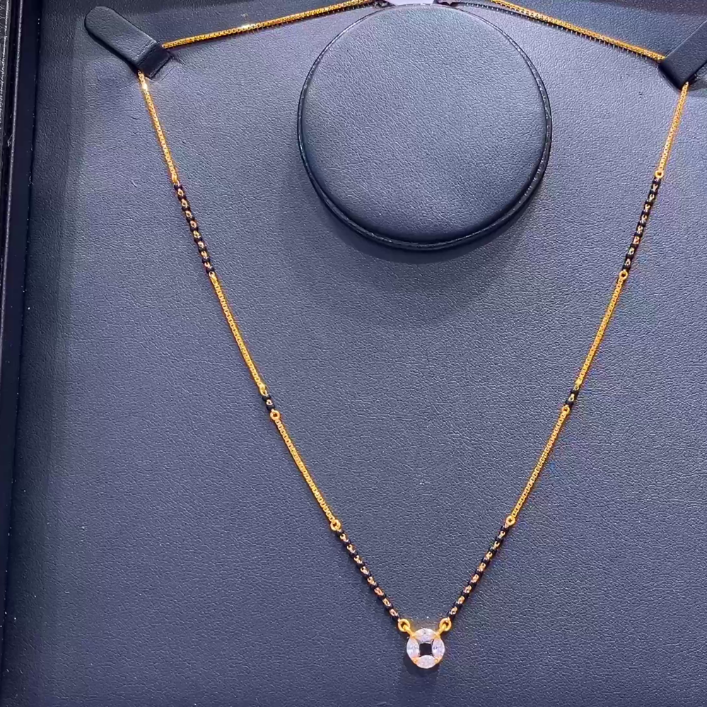 SOUTH INDIA 4.557gms SHORT BLACK BEADS 22K Yellow Gold