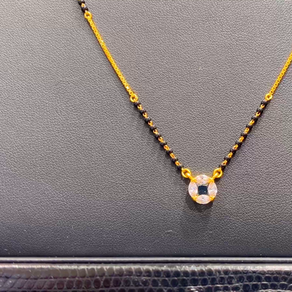 SOUTH INDIA 4.557gms SHORT BLACK BEADS 22K Yellow Gold