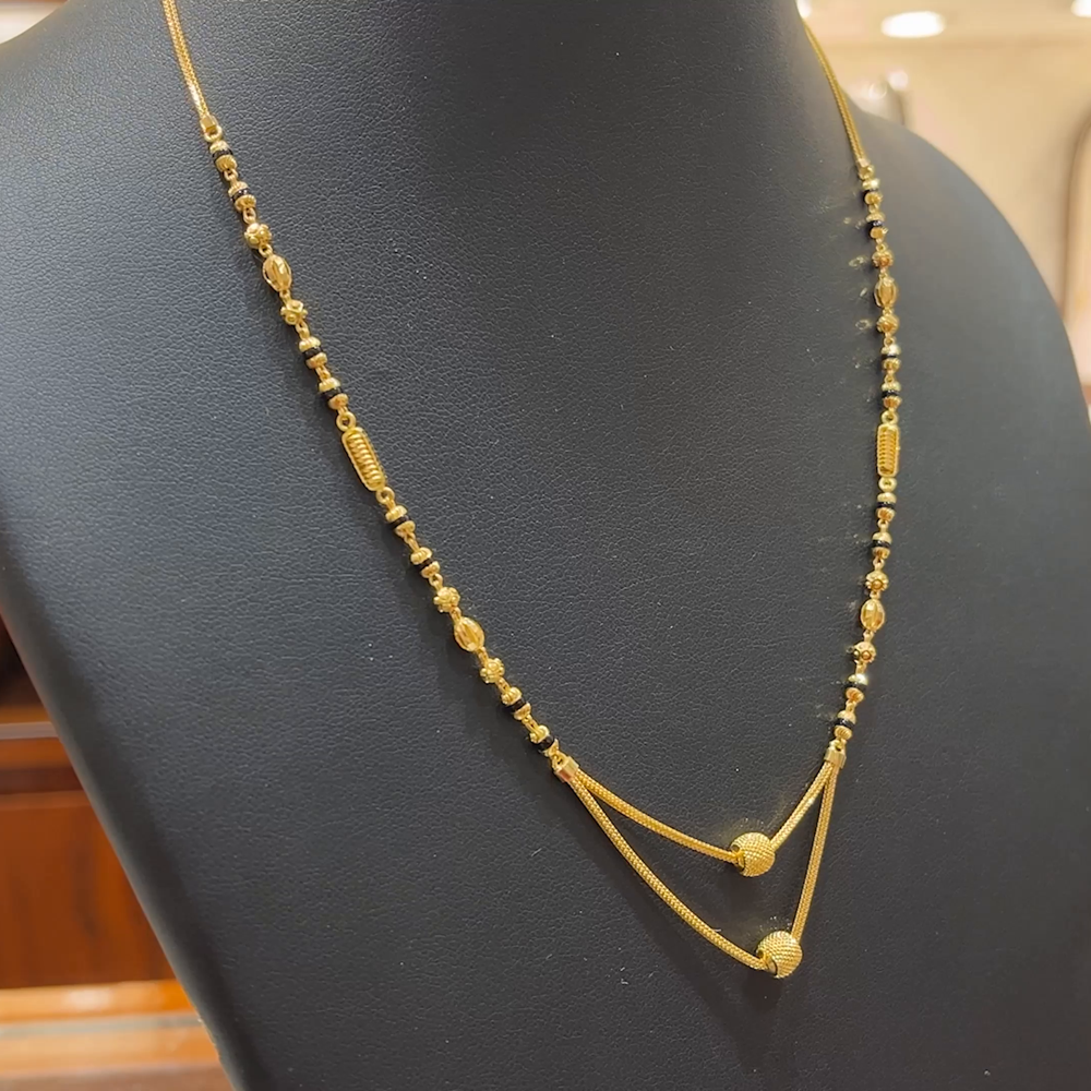 Chennai Shopping Mall 10.58gms SHORT BLACK BEADS 22K Yellow Gold