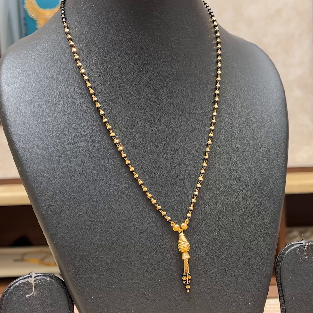 Chennai Shopping Mall 7.26gms SHORT BLACK BEADS 22K Yellow Gold