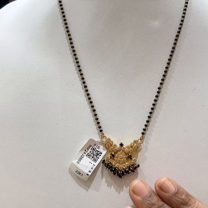 RS BROTHERS 7.698gms SHORT BLACK BEADS 22K Yellow Gold