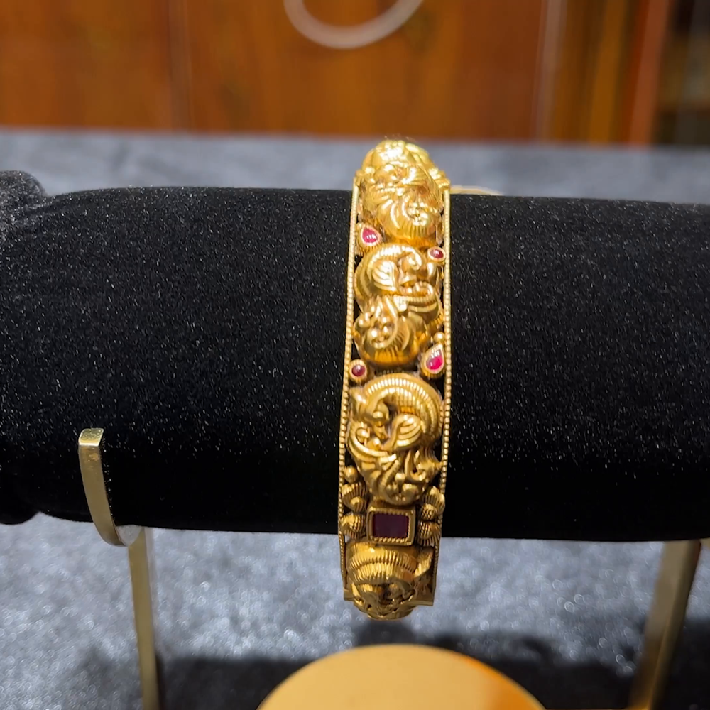 MUKUNDA JEWELLERS 19.701gms BANGLES 22K Yellow Gold