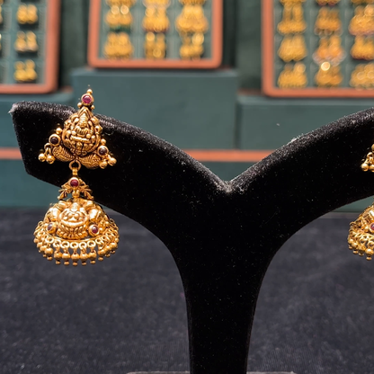 CMR 15.464gms EARRINGS 22K Nakshi