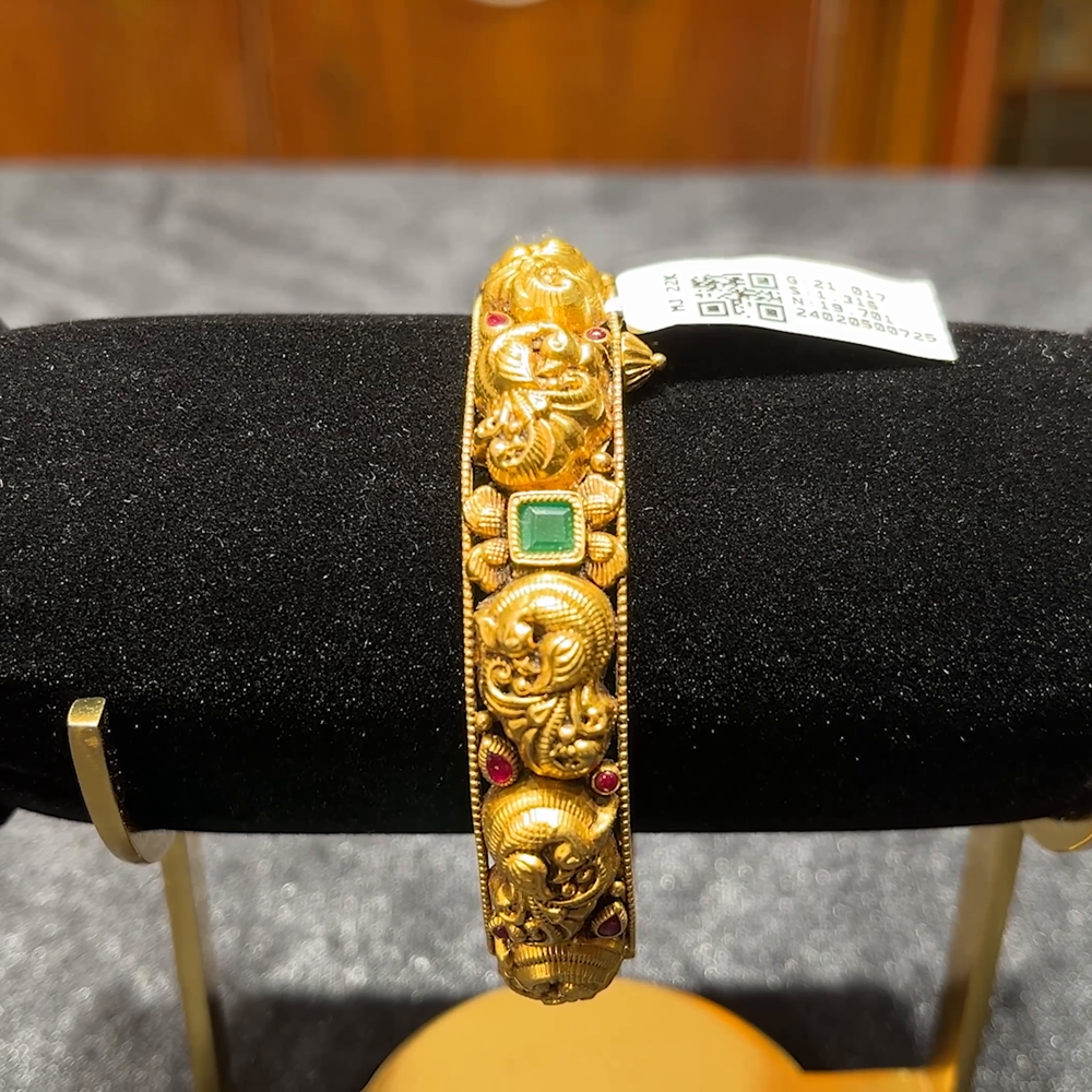 MUKUNDA JEWELLERS 19.701gms BANGLES 22K Yellow Gold