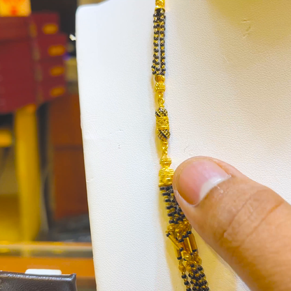 SRI RAM 17.596gms SHORT BLACK BEADS 22K Yellow Gold